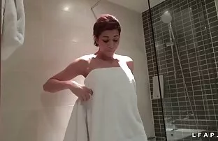Negra esposada chupa polla anime xxx audio latino tomando semen en la boca