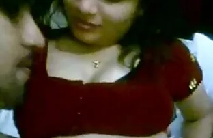 Sexy tetona amateur adolescente chupa y folla con porno español y latino semen