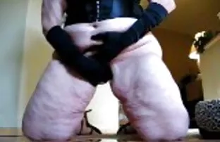 milf solo pornp latino en el sofá (3d A)